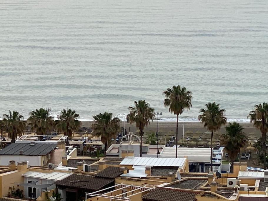 Newly Refurbished Modern 2-Bed Apartment In Heart Of Torremolinos Exterior foto